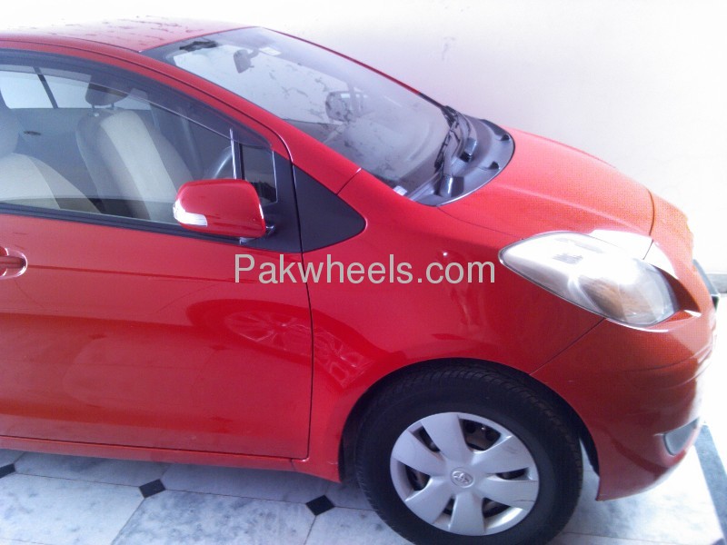 Toyota Vitz 2007 for Sale in Islamabad Image-1