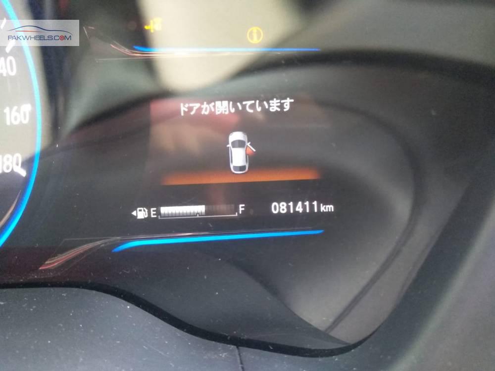 Honda Vezel 2015 for Sale in Islamabad Honda Vezel 2015 for Sale in Islamabad Image-8