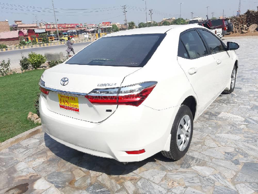 Toyota Corolla 2018 for Sale in Peshawar Toyota Corolla 2018 for Sale in Peshawar Image-8