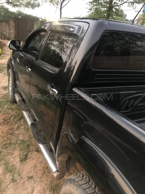 Toyota Hilux 2013 for Sale in Gujrat Toyota Hilux 2013 for Sale in Gujrat Image-3