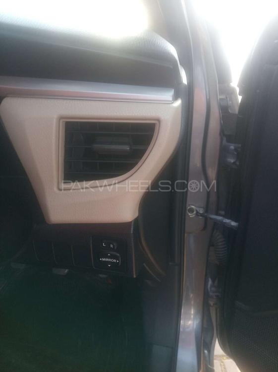 Toyota Corolla 2015 for Sale in Gujranwala Toyota Corolla 2015 for Sale in Gujranwala Image-10