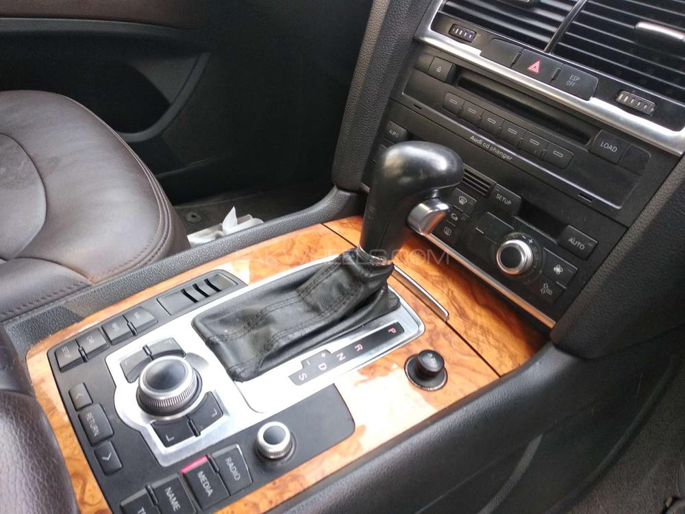Audi Q7 2007 for Sale in Lahore Audi Q7 2007 for Sale in Lahore Image-8