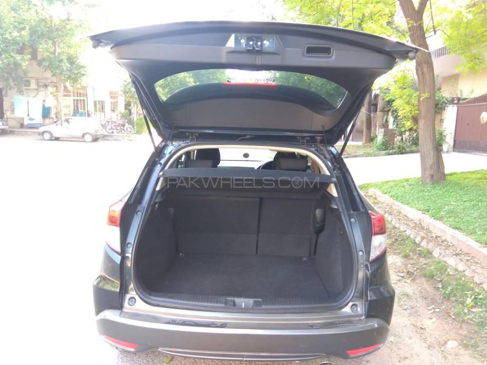 Honda Vezel 2017 for Sale in Islamabad Honda Vezel 2017 for Sale in Islamabad Image-8