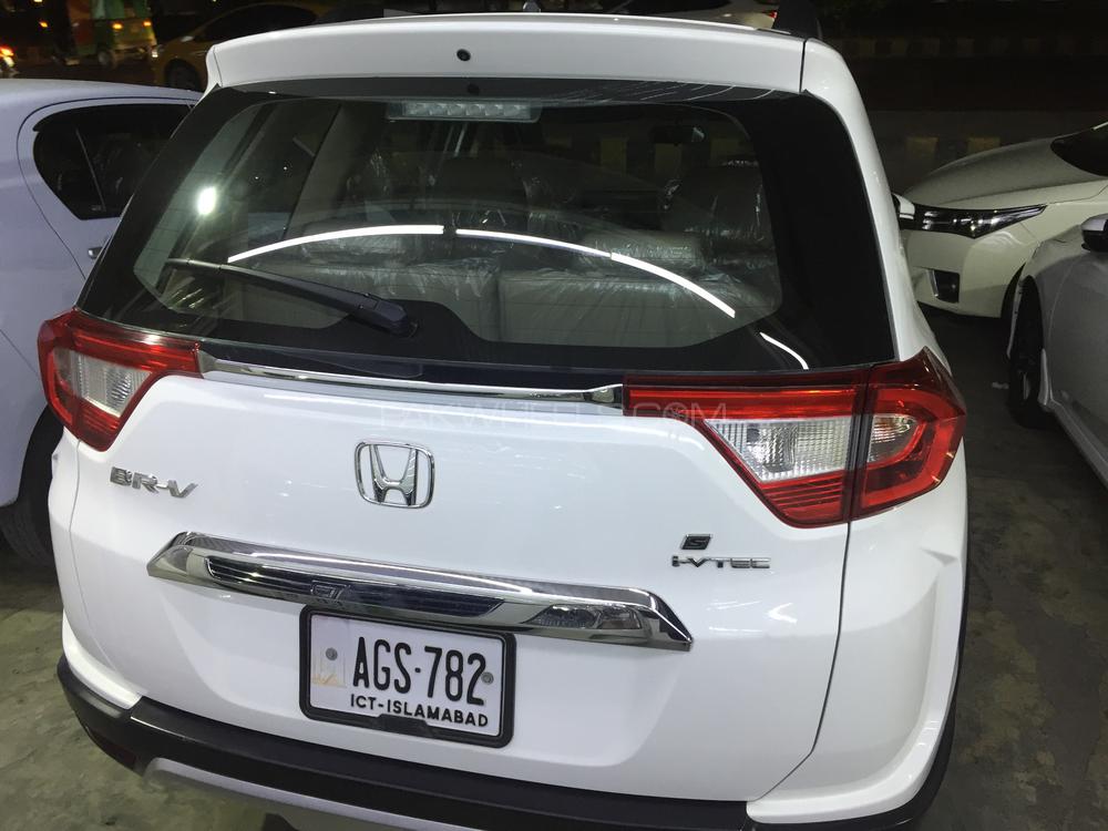 Honda BR-V 2017 for Sale in Lahore Honda BR-V 2017 for Sale in Lahore Image-3
