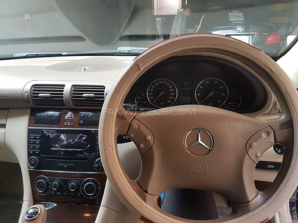 Mercedes Benz C Class 2005 for Sale in Lahore Mercedes Benz C Class 2005 for Sale in Lahore Image-10