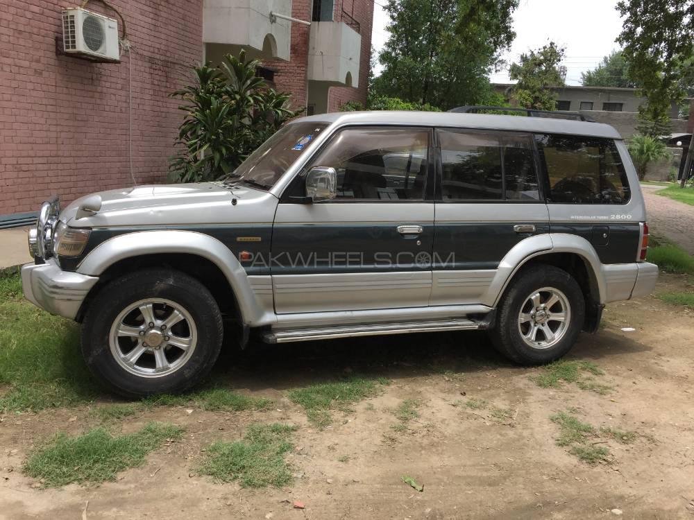 Mitsubishi Pajero 1993 for Sale in Lahore Mitsubishi Pajero 1993 for Sale in Lahore Image-4
