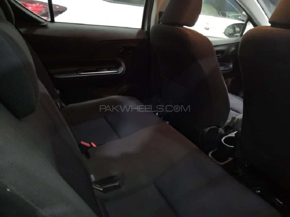 Toyota Aqua 2015 for Sale in Peshawar Toyota Aqua 2015 for Sale in Peshawar Image-10