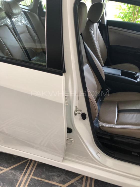 Honda Civic 2017 for Sale in Rawalpindi Honda Civic 2017 for Sale in Rawalpindi Image-13