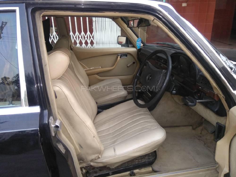 مرسڈیز بینز ایس کلاس 1979 for Sale in نوشہرہ مرسڈیز بینز ایس کلاس 1979 for Sale in نوشہرہ Image-3
