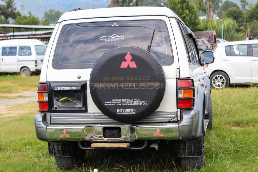Mitsubishi Pajero 1995 for Sale in Abbottabad Mitsubishi Pajero 1995 for Sale in Abbottabad Image-7
