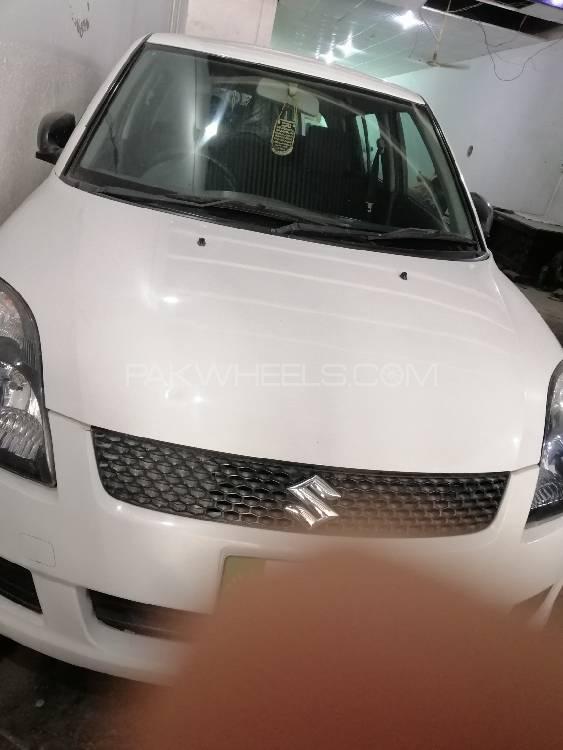 Suzuki Swift 2011 for Sale in Sialkot Suzuki Swift 2011 for Sale in Sialkot Image-2