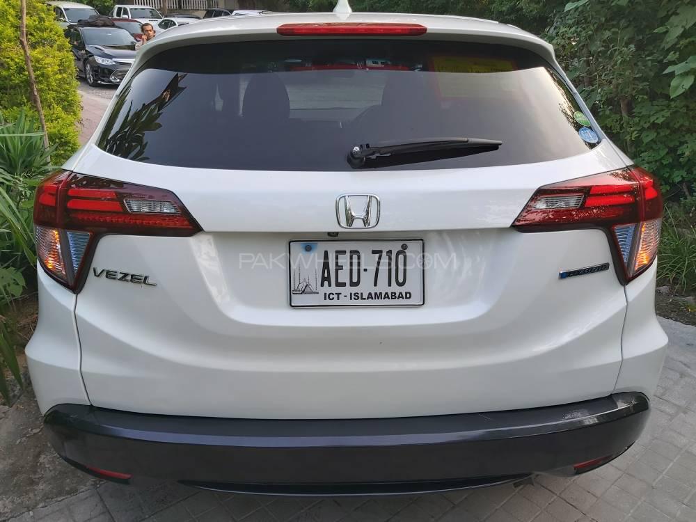 Honda Vezel 2014 for Sale in Islamabad Honda Vezel 2014 for Sale in Islamabad Image-6
