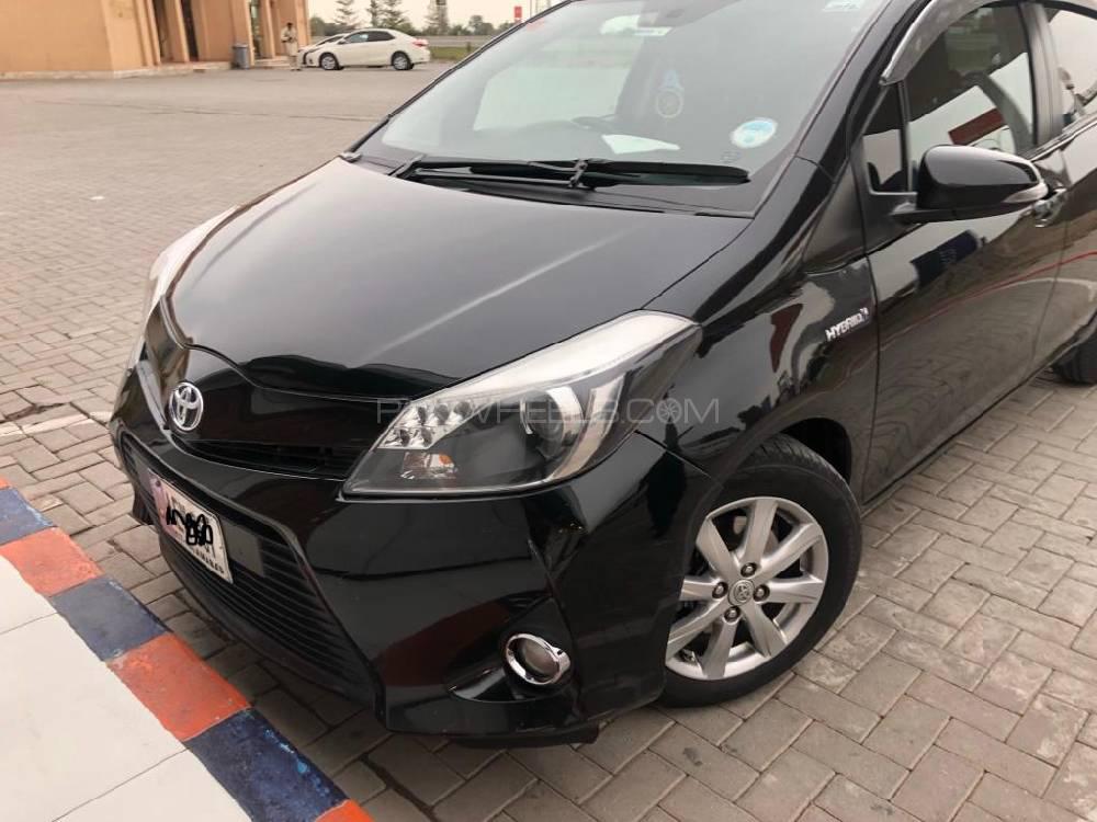 Toyota Yaris 2016 for Sale in Lahore Image-1