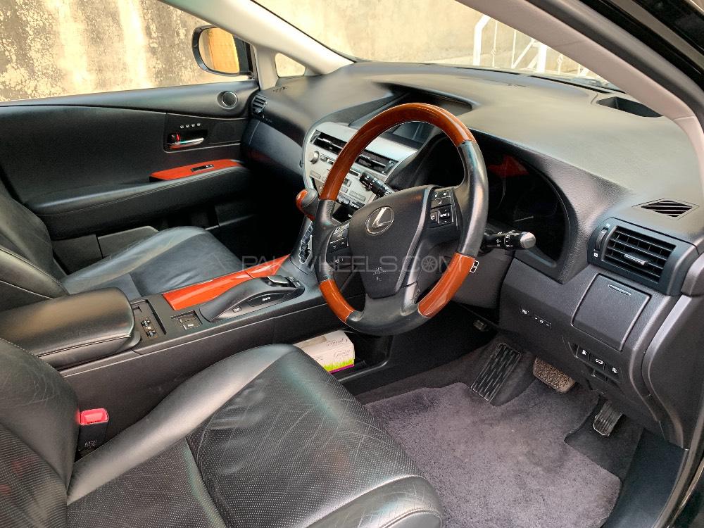 Lexus RX Series 2009 for Sale in Lahore Lexus RX Series 2009 for Sale in Lahore Image-9