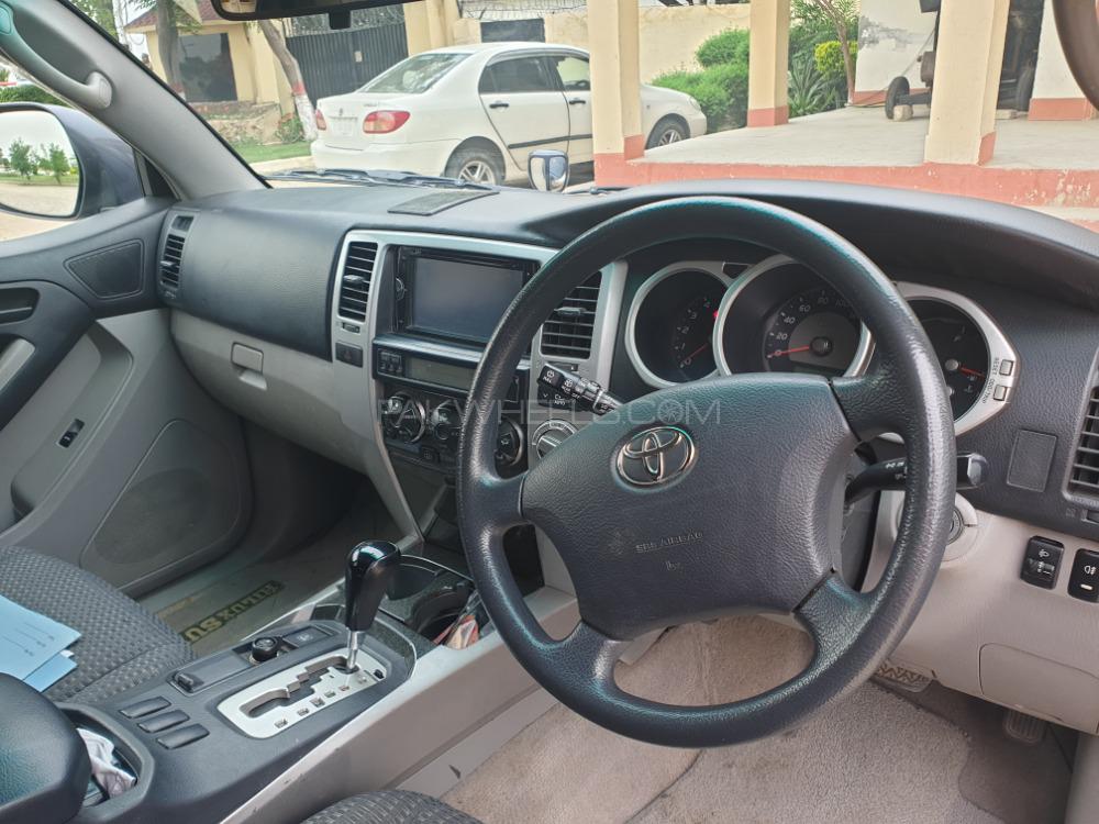 Toyota Surf 2005 for Sale in Sargodha Image-1