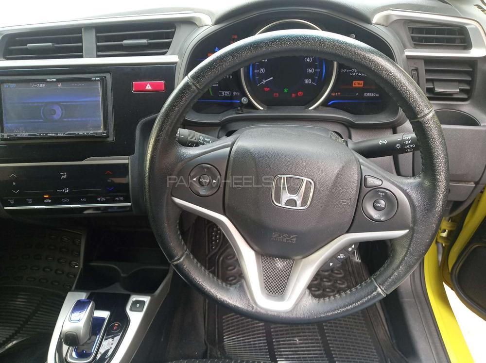 Honda Fit 2015 for Sale in Karachi Honda Fit 2015 for Sale in Karachi Image-9