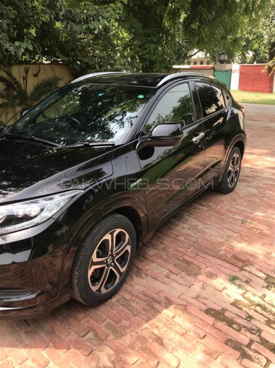 Honda Vezel 2016 for Sale in Rawalpindi Honda Vezel 2016 for Sale in Rawalpindi Image-12
