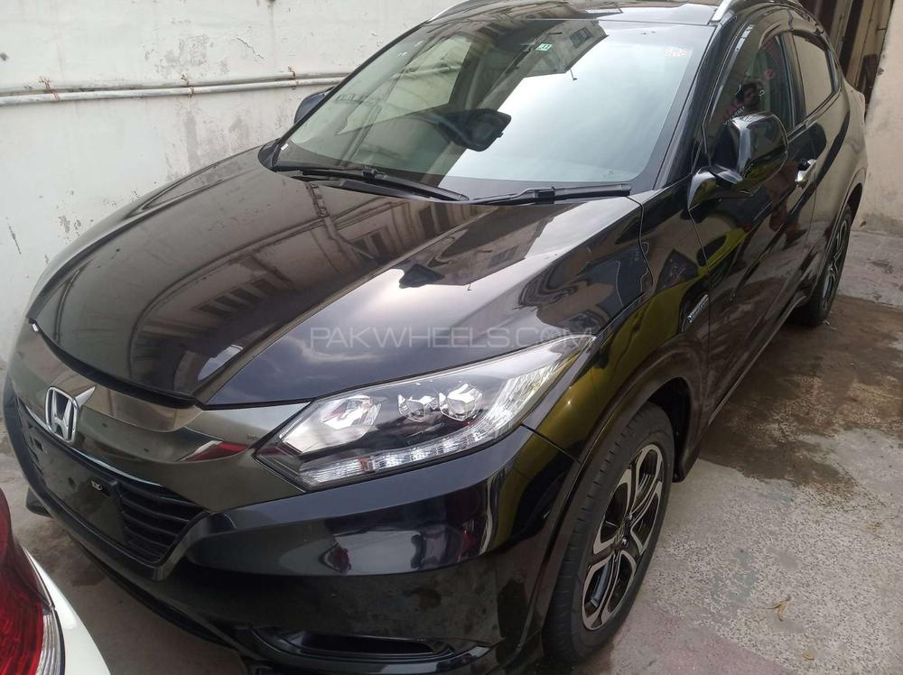 Honda Vezel 2017 for Sale in Karachi Honda Vezel 2017 for Sale in Karachi Image-2