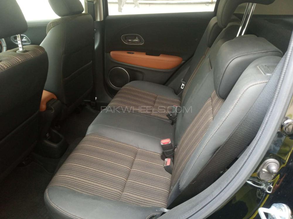 Honda Vezel 2017 for Sale in Karachi Honda Vezel 2017 for Sale in Karachi Image-10