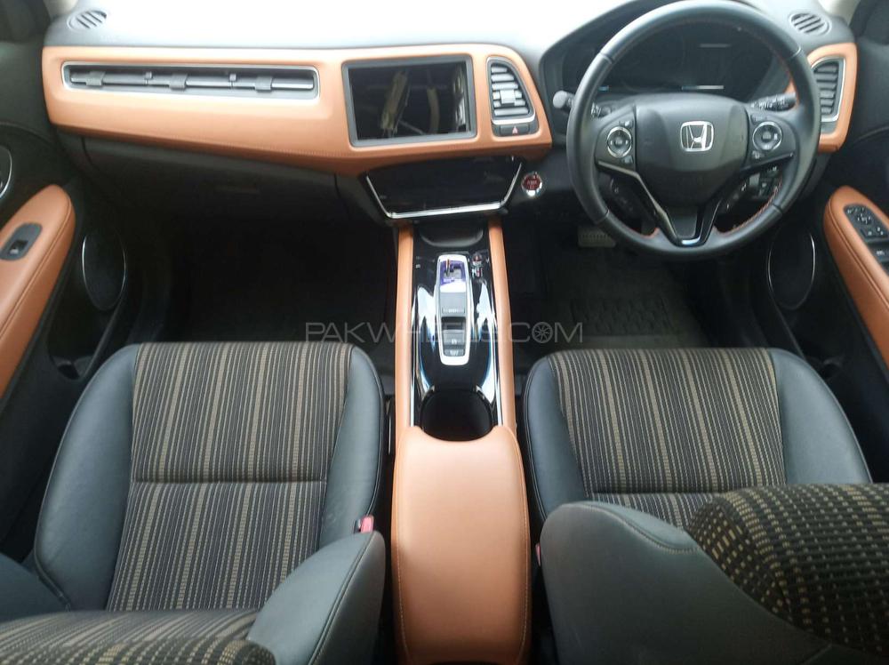 Honda Vezel 2017 for Sale in Karachi Honda Vezel 2017 for Sale in Karachi Image-12