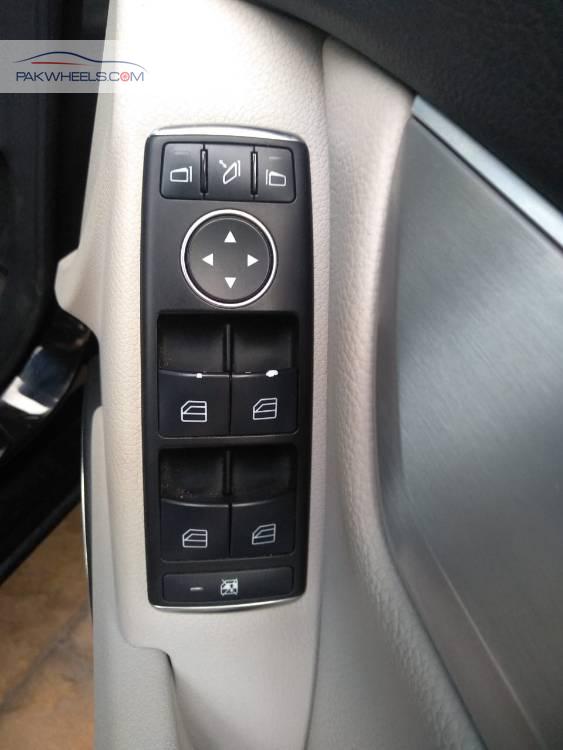 Mercedes Benz C Class 2013 for Sale in Islamabad Mercedes Benz C Class 2013 for Sale in Islamabad Image-9