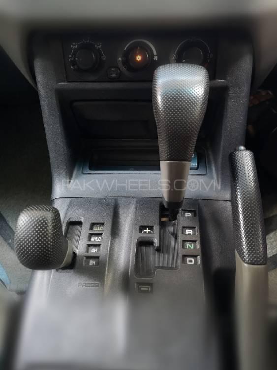 Mitsubishi Pajero 1999 for Sale in Lahore Mitsubishi Pajero 1999 for Sale in Lahore Image-4