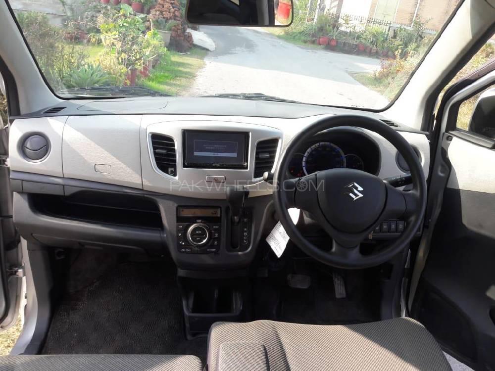 سوزوکی ویگن آر 2015 for Sale in پشاور سوزوکی ویگن آر 2015 for Sale in پشاور Image-9