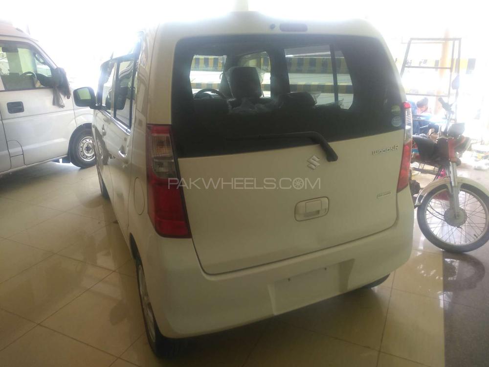 Suzuki Wagon R 2015 for Sale in Multan Suzuki Wagon R 2015 for Sale in Multan Image-5
