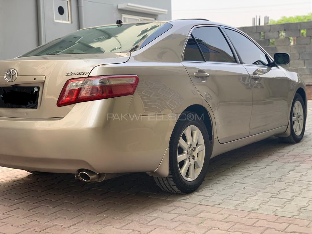 Toyota Camry 2009 for Sale in Peshawar Image-1