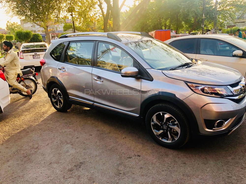 Honda BR-V 2017 for Sale in Lahore Honda BR-V 2017 for Sale in Lahore Image-4