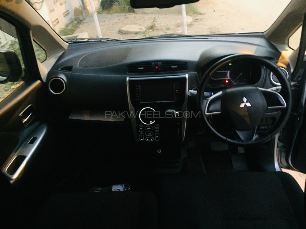 مٹسوبیشی ای کے کسٹم 2014 for Sale in کراچی مٹسوبیشی ای کے کسٹم 2014 for Sale in کراچی Image-7