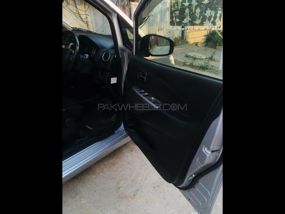 مٹسوبیشی ای کے کسٹم 2014 for Sale in کراچی مٹسوبیشی ای کے کسٹم 2014 for Sale in کراچی Image-9