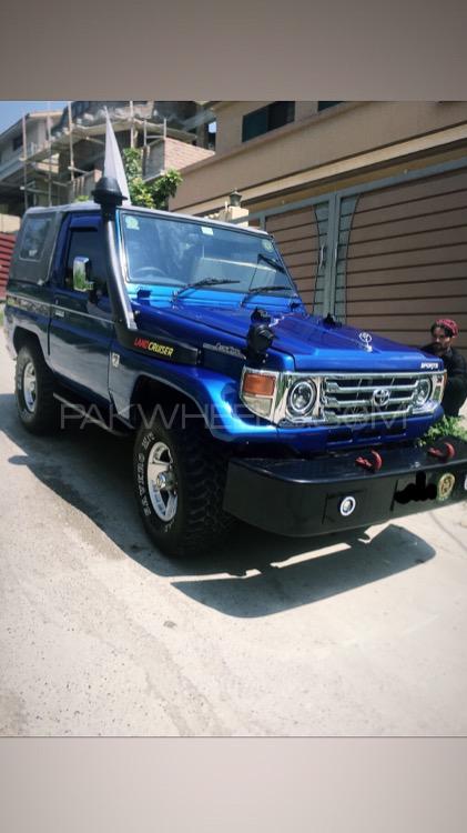Toyota Land Cruiser 1986 for Sale in Muzaffarabad Toyota Land Cruiser 1986 for Sale in Muzaffarabad Image-3