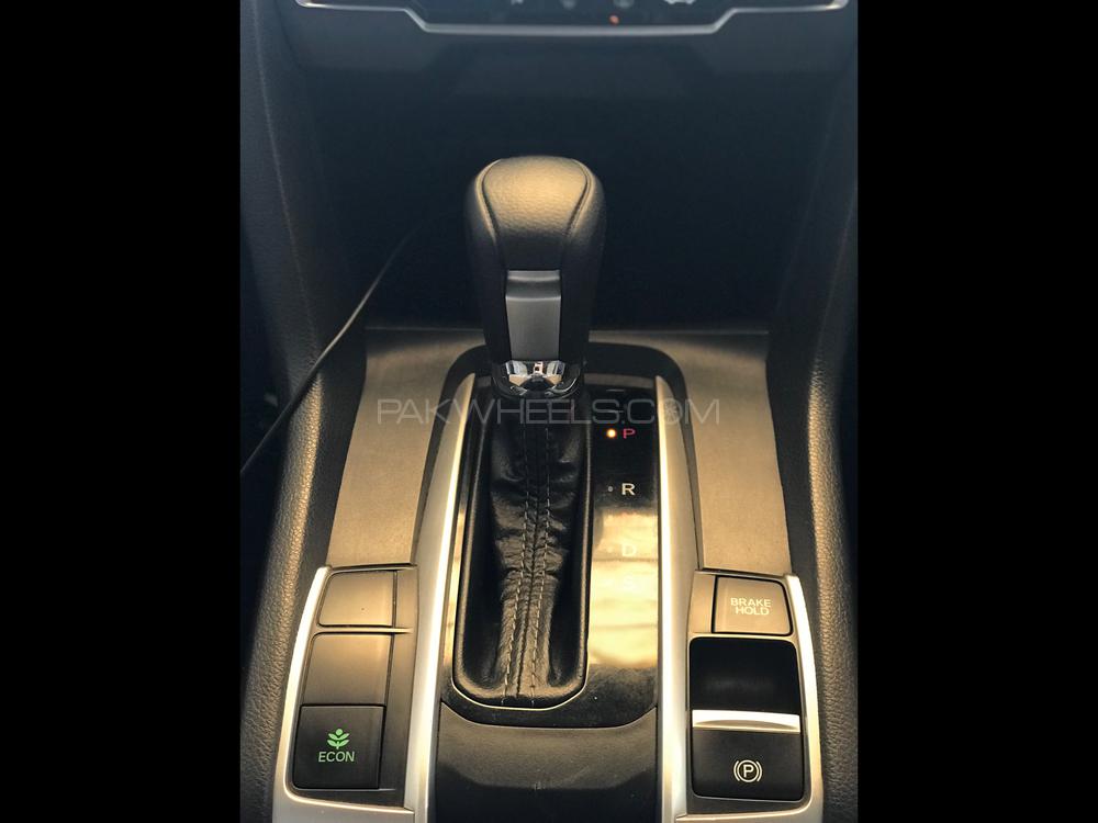 Honda Civic 2016 for Sale in Faisalabad Honda Civic 2016 for Sale in Faisalabad Image-6