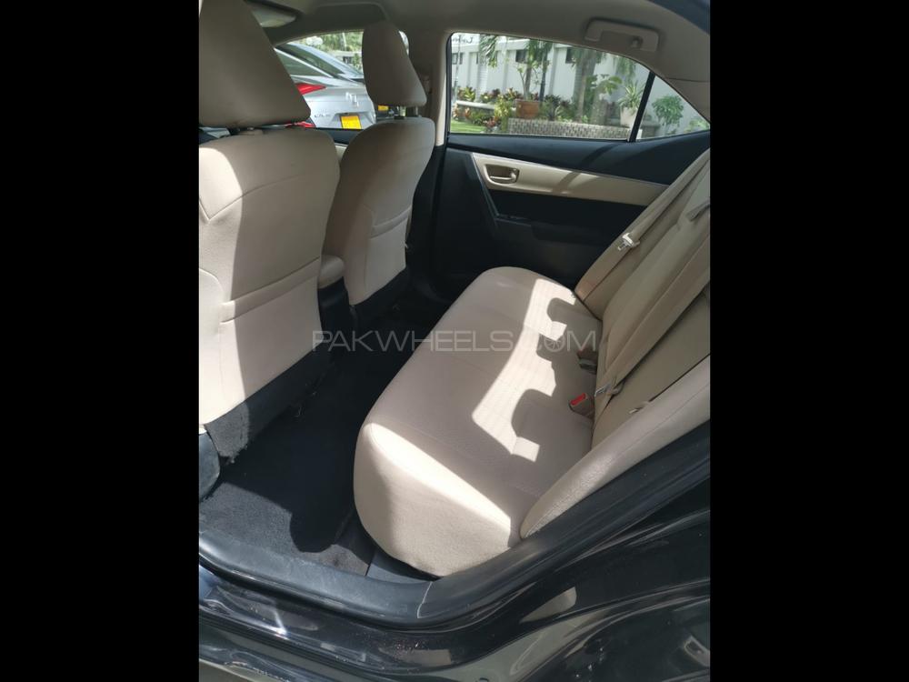 Toyota Corolla 2016 for Sale in Karachi Toyota Corolla 2016 for Sale in Karachi Image-8