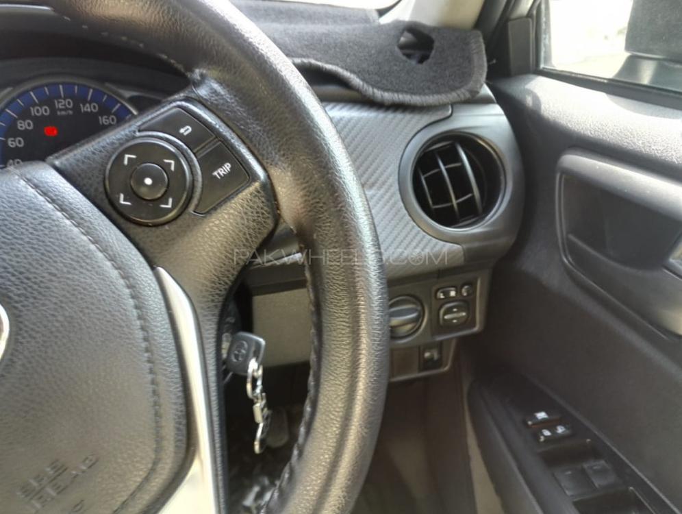 Toyota Corolla Fielder 2014 for Sale in Taxila Toyota Corolla Fielder 2014 for Sale in Taxila Image-22