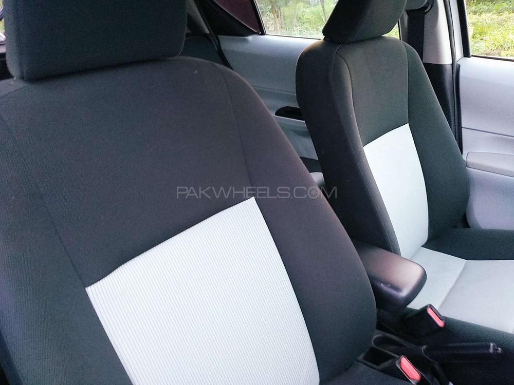 Toyota Aqua 2012 for Sale in Rawalpindi Toyota Aqua 2012 for Sale in Rawalpindi Image-9