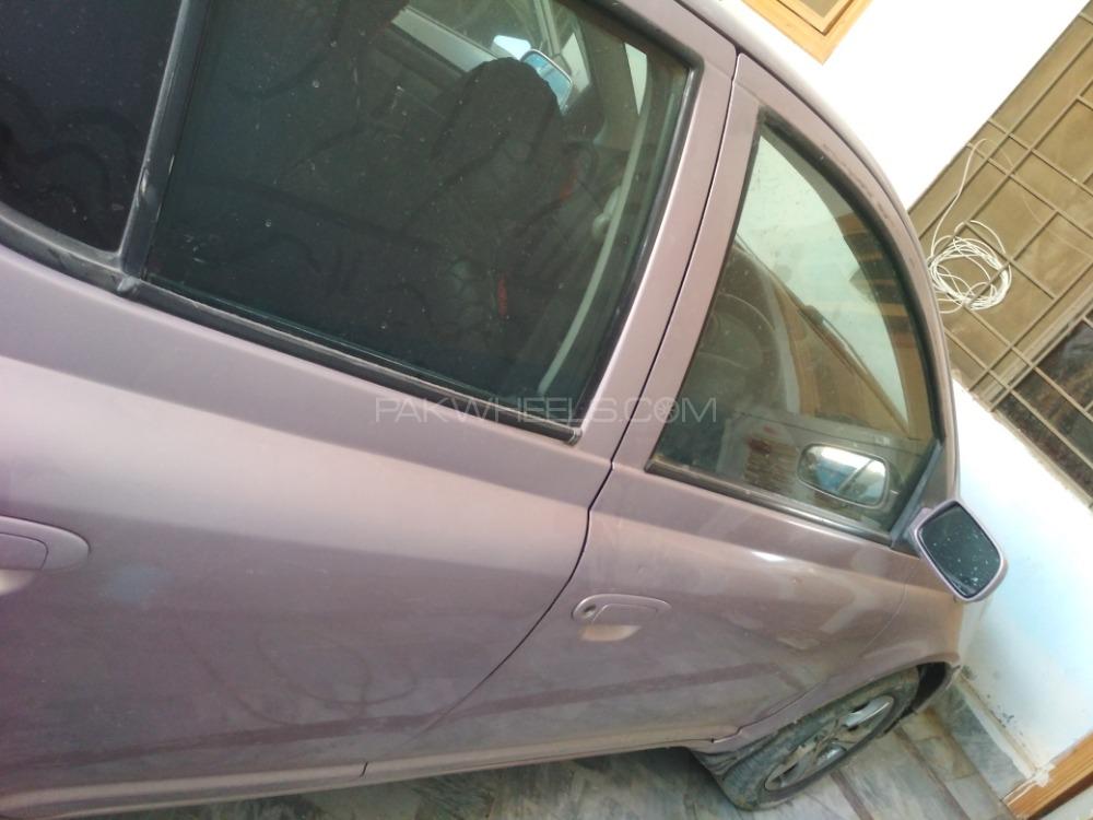 Toyota Vitz 2002 for Sale in Dera ismail khan Image-1