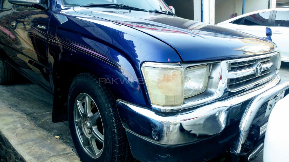 Toyota Hilux 2000 for Sale in Peshawar Image-1