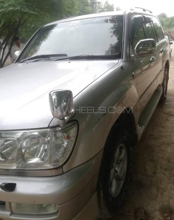 Toyota Land Cruiser 2001 for Sale in Sheikhupura Toyota Land Cruiser 2001 for Sale in Sheikhupura Image-2