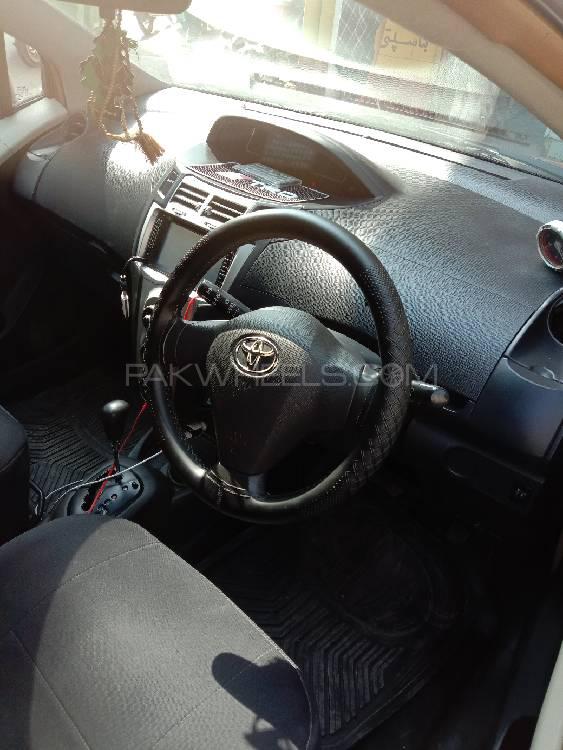 Toyota Vitz 2006 for Sale in Peshawar Toyota Vitz 2006 for Sale in Peshawar Image-4