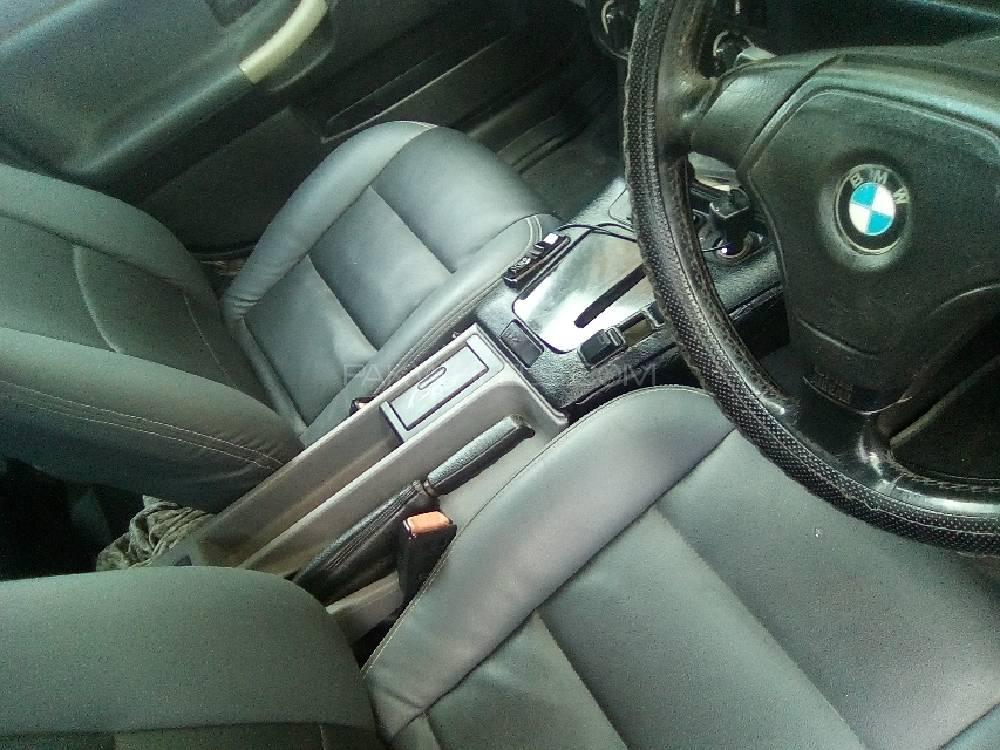 بی ایم ڈبلیو 3 سیریز 1995 for Sale in راولپنڈی بی ایم ڈبلیو 3 سیریز 1995 for Sale in راولپنڈی Image-12