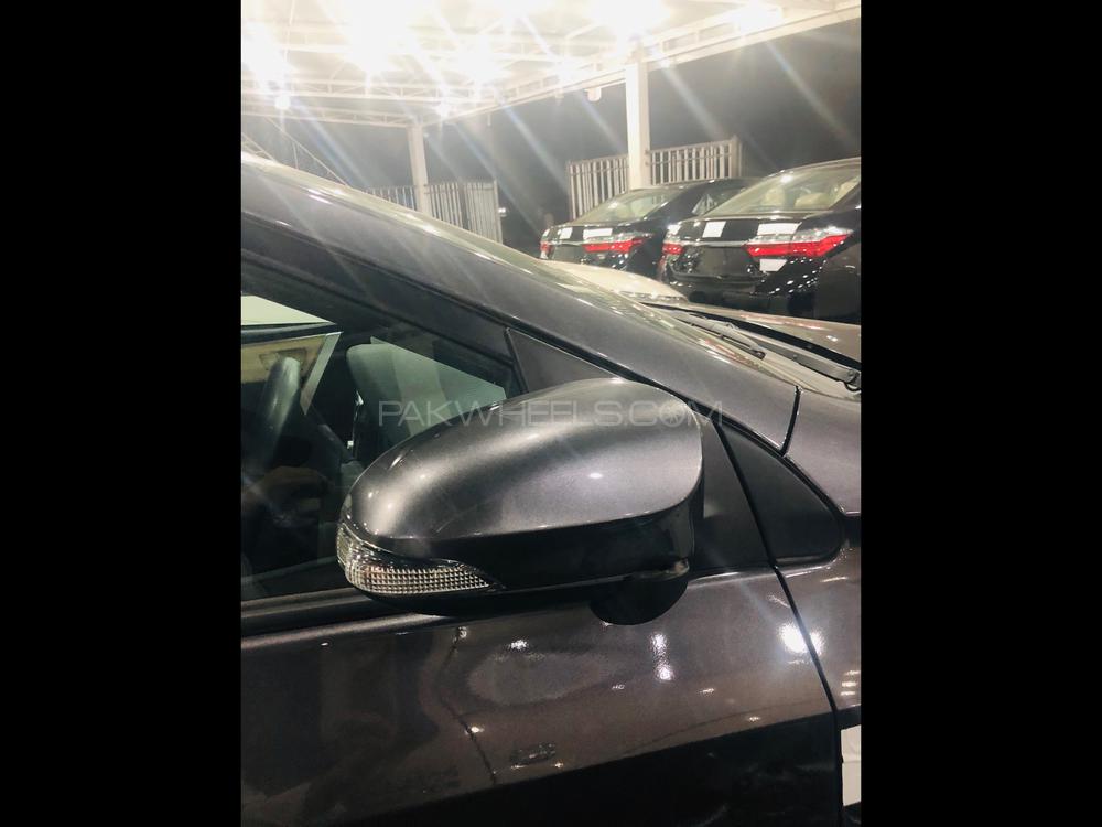 Toyota Corolla 2019 for Sale in Peshawar Toyota Corolla 2019 for Sale in Peshawar Image-7