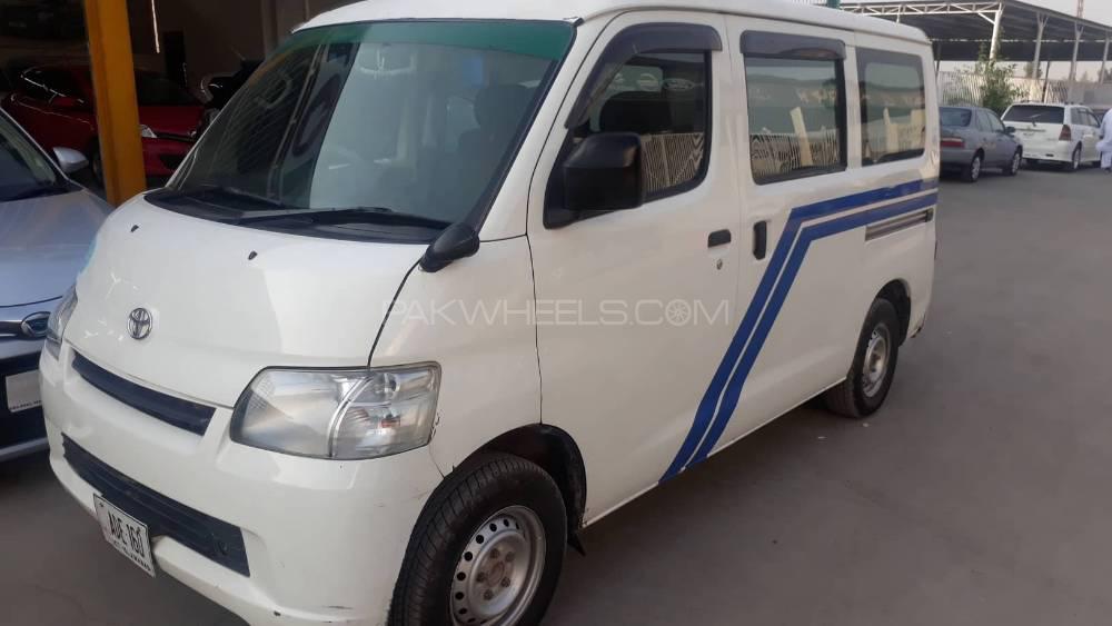 Toyota Town Ace 2010 for Sale in Peshawar Image-1