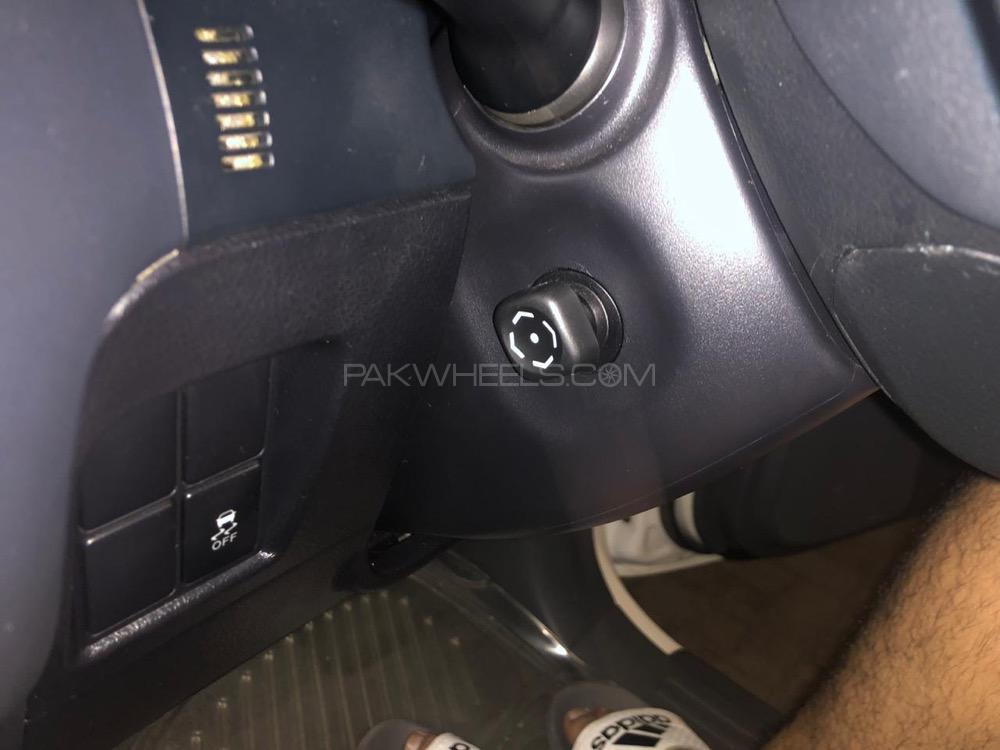 Toyota Prado 2010 for Sale in Lahore Toyota Prado 2010 for Sale in Lahore Image-9
