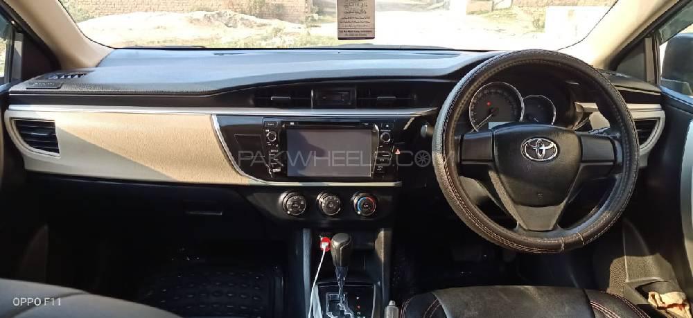 Toyota Corolla 2015 for Sale in Sahiwal Toyota Corolla 2015 for Sale in Sahiwal Image-6