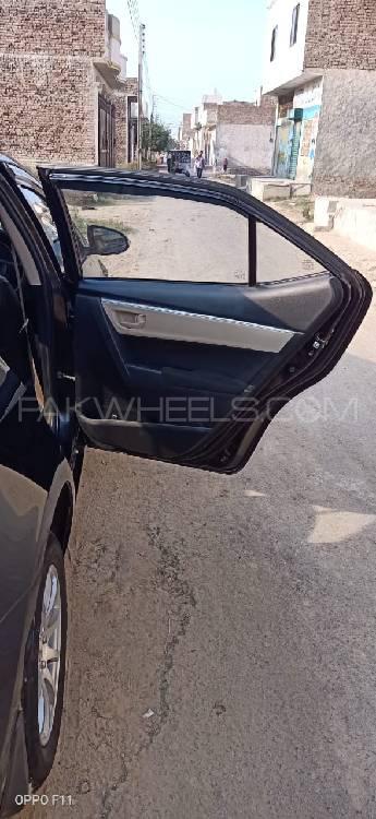 Toyota Corolla 2015 for Sale in Sahiwal Toyota Corolla 2015 for Sale in Sahiwal Image-9