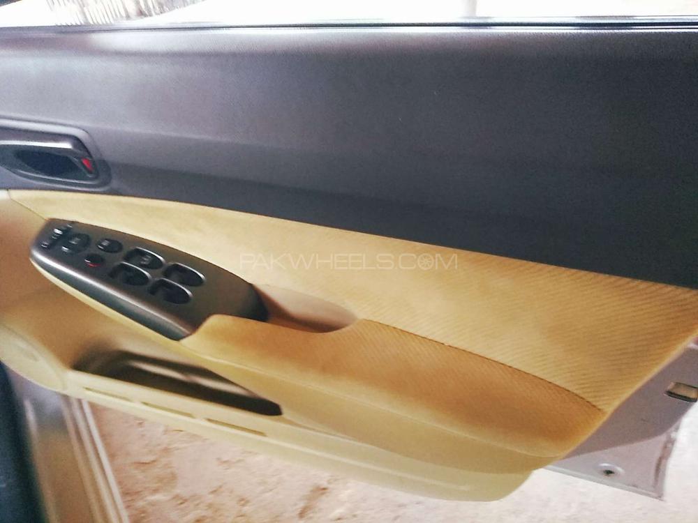 Honda Civic 2010 for Sale in Rawalpindi Honda Civic 2010 for Sale in Rawalpindi Image-11