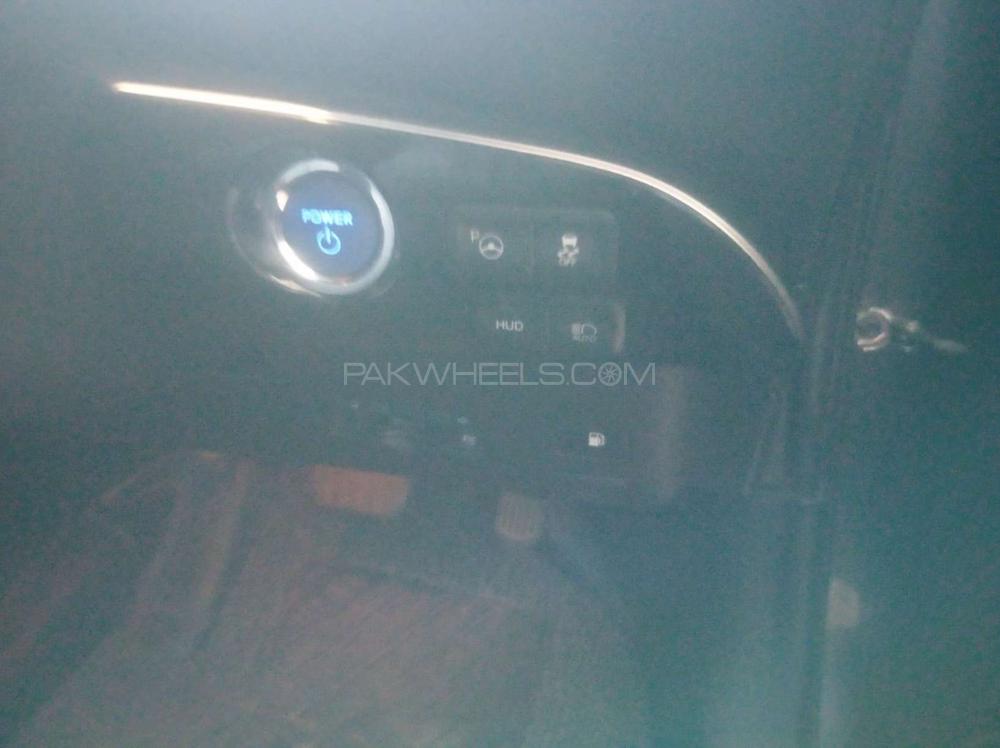 Toyota Prius 2016 for Sale in Faisalabad Toyota Prius 2016 for Sale in Faisalabad Image-6