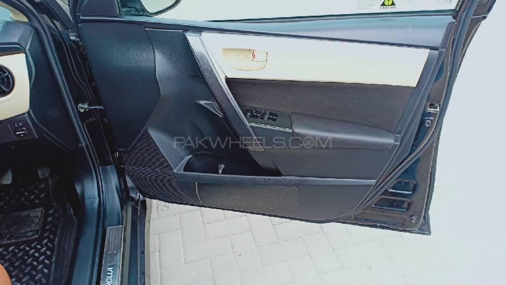 Toyota Corolla 2017 for Sale in Faisalabad Toyota Corolla 2017 for Sale in Faisalabad Image-5